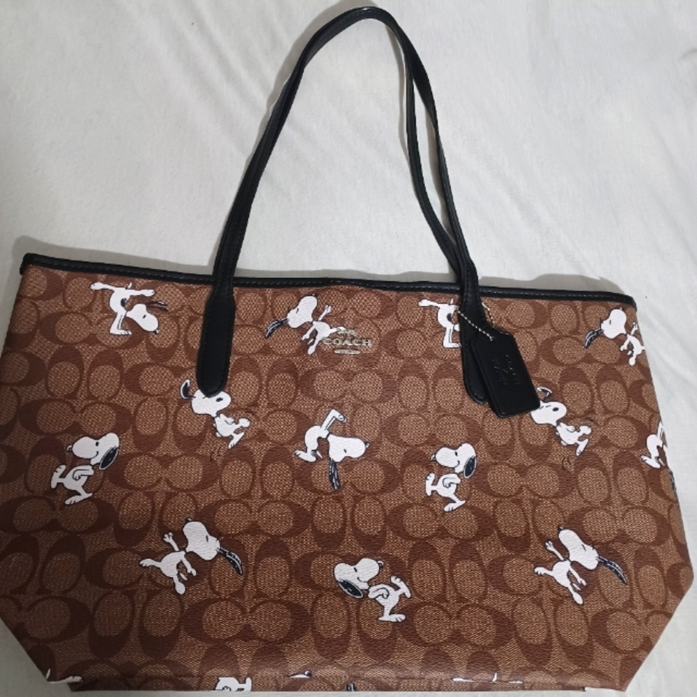 Coach x Peanuts tote